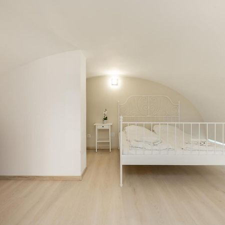B17 Bajcsy Apartment Будапеща Екстериор снимка