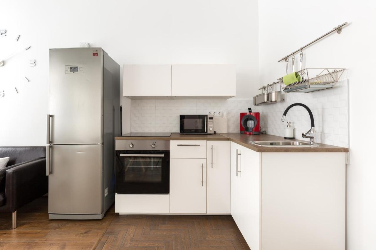 B17 Bajcsy Apartment Будапеща Екстериор снимка